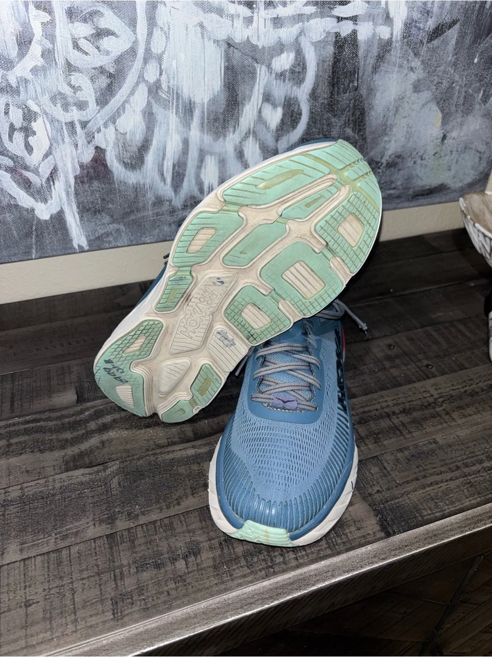 HOKA Bondi 7 running shoe MENS SZ 10.5